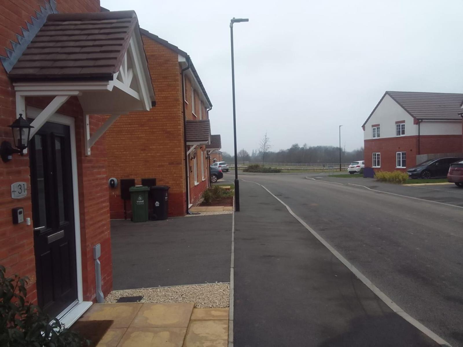 Cosy Stay In Walsall By Ideal Home Bloxwich Dış mekan fotoğraf