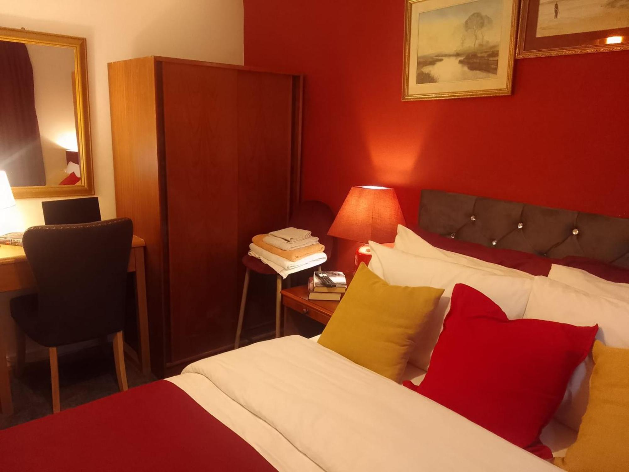 Cosy Stay In Walsall By Ideal Home Bloxwich Dış mekan fotoğraf
