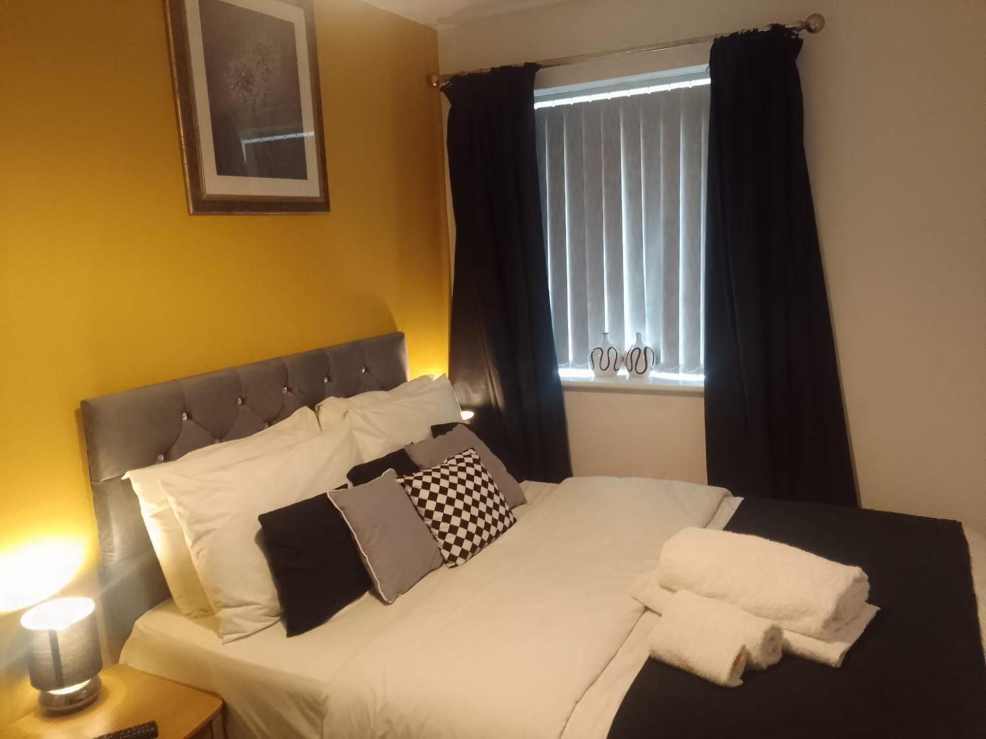 Cosy Stay In Walsall By Ideal Home Bloxwich Dış mekan fotoğraf