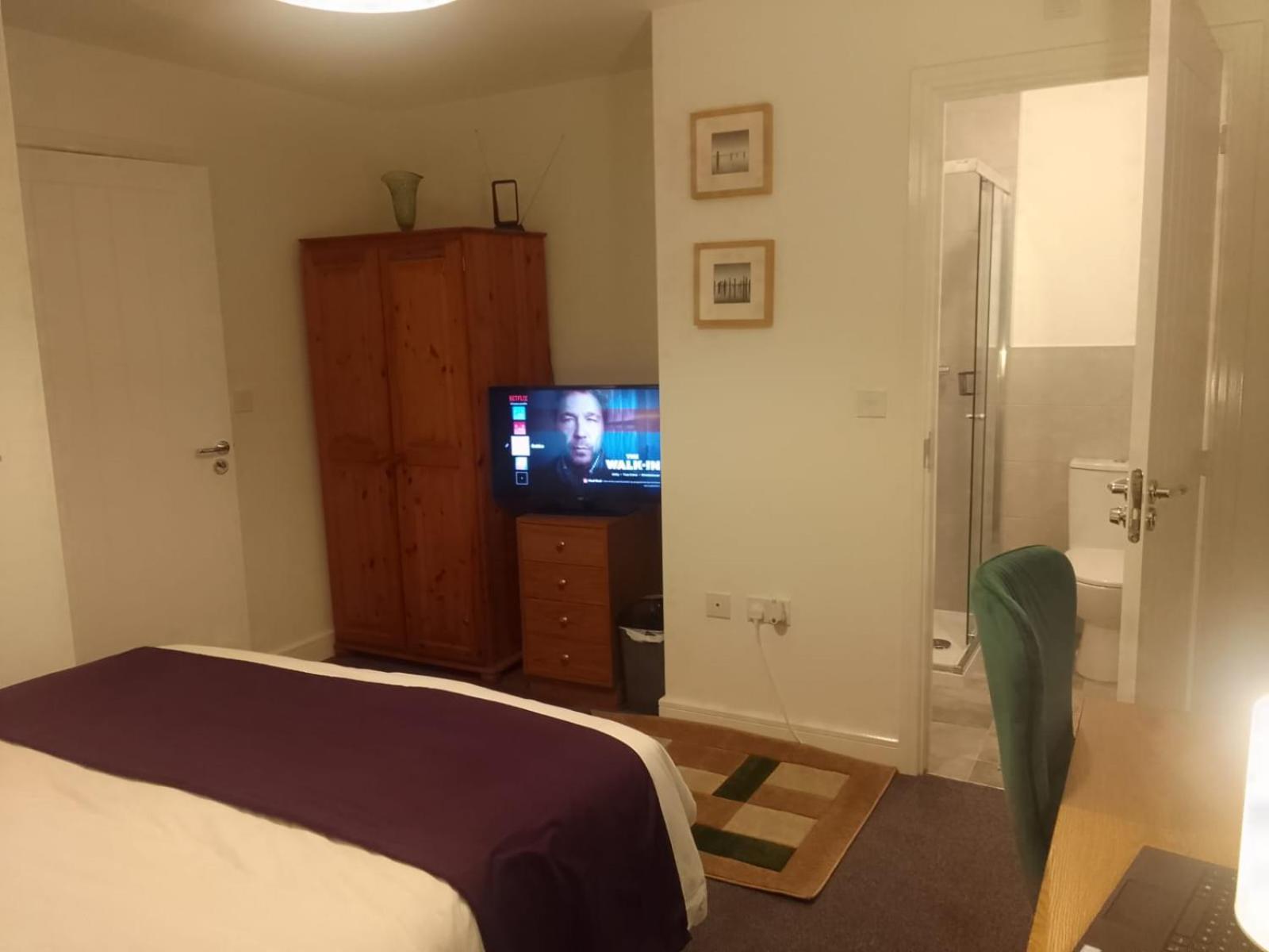 Cosy Stay In Walsall By Ideal Home Bloxwich Dış mekan fotoğraf